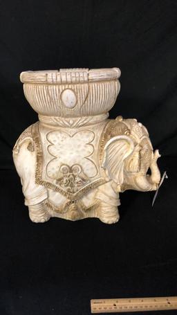 ELEPHNAT PLANTER STATUE