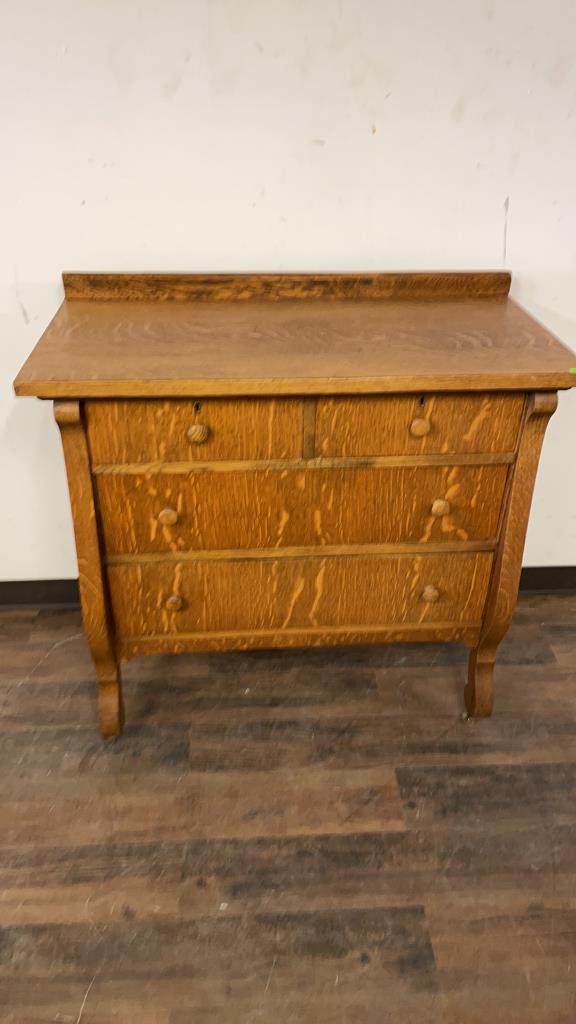 ANTIQUE TIGER OAK DRESSER