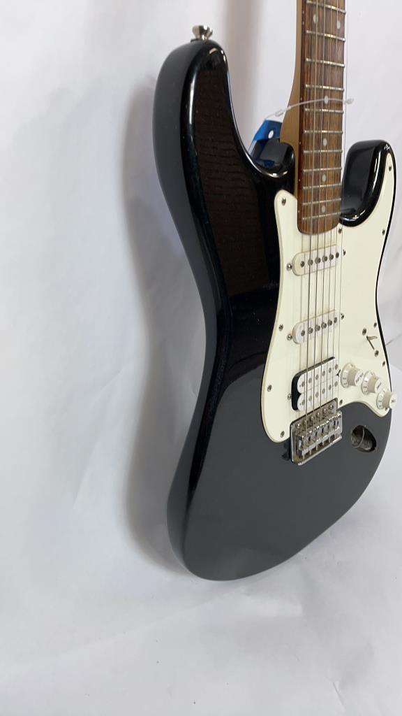 FENDER STARCASTER ELECTRIC GUITAR