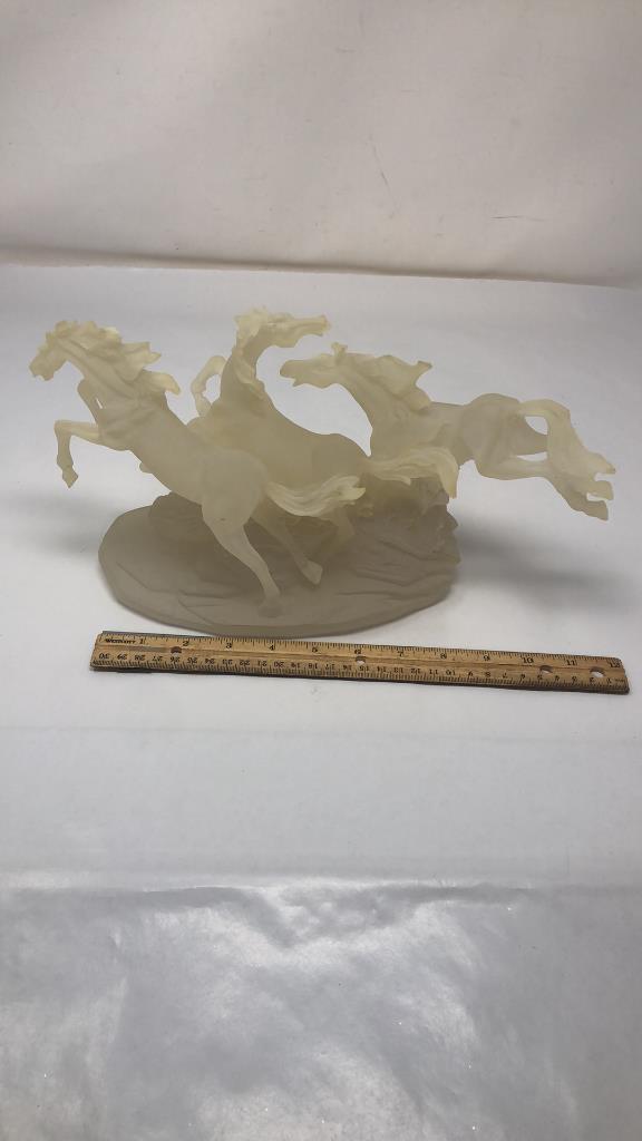 ACID WASHED RESIN GALLOPING HORSES