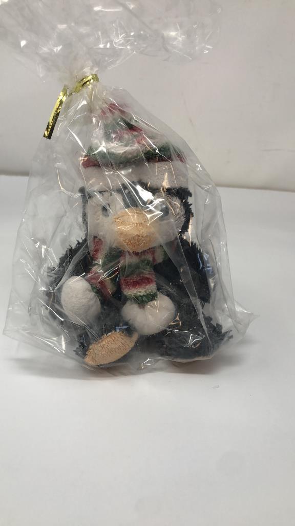 3) CHRISTMAS PENGUIN PACK