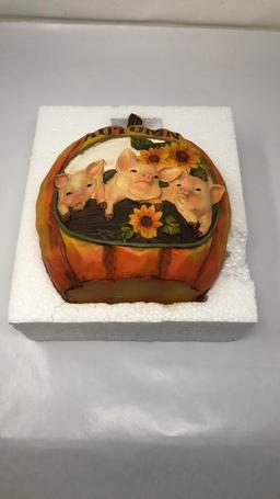 AUTUMN PIGS PUMPKIN