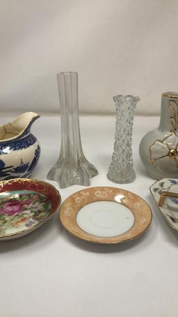 4) TRINKET DISHES, 4) BUD VASES, & CREAMER