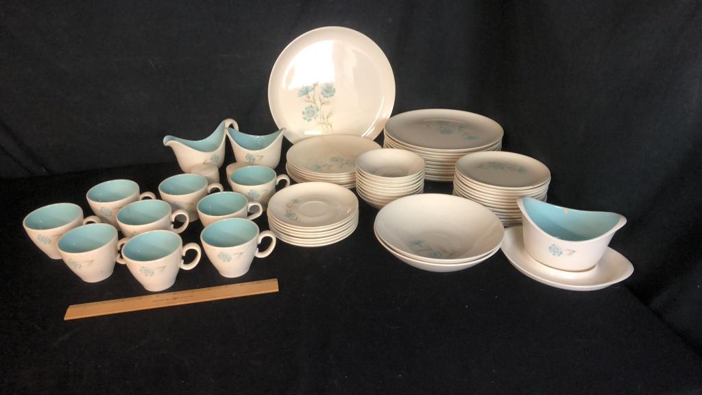 VINTAGE BLUE CARNATION DISHWARE SET