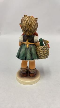 M.I. HUMMEL FIGURINE "VALENTINES GIFT"