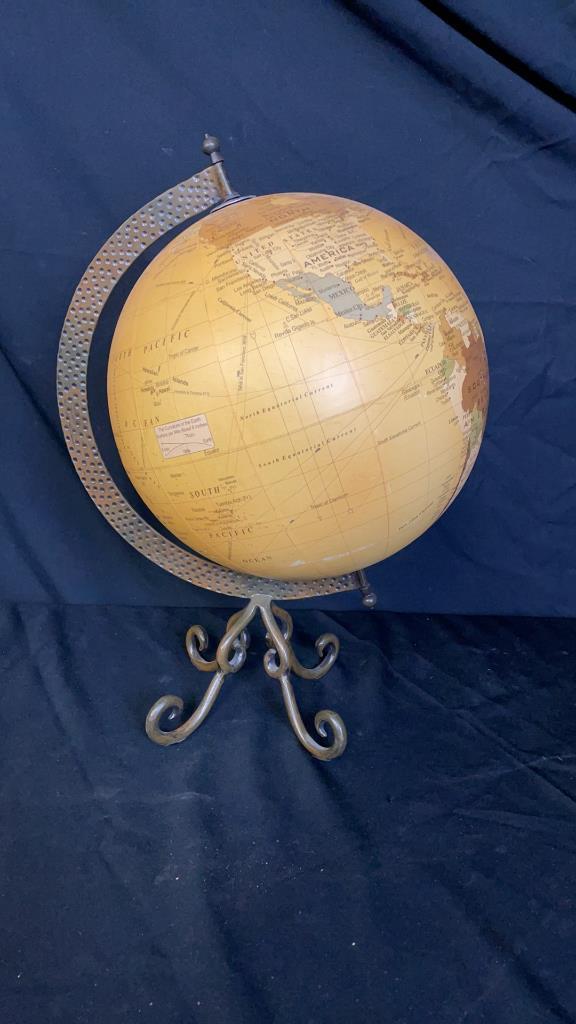 VINTAGE STYLE GLOBE