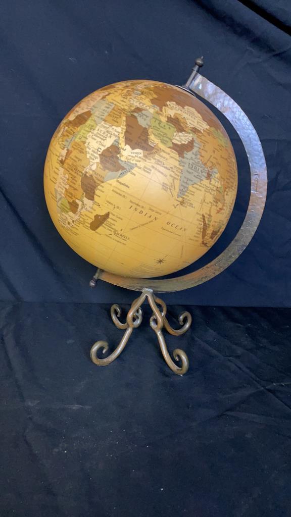 VINTAGE STYLE GLOBE