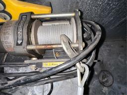 CHICAGO 1500LB AC POWEERD WINCH