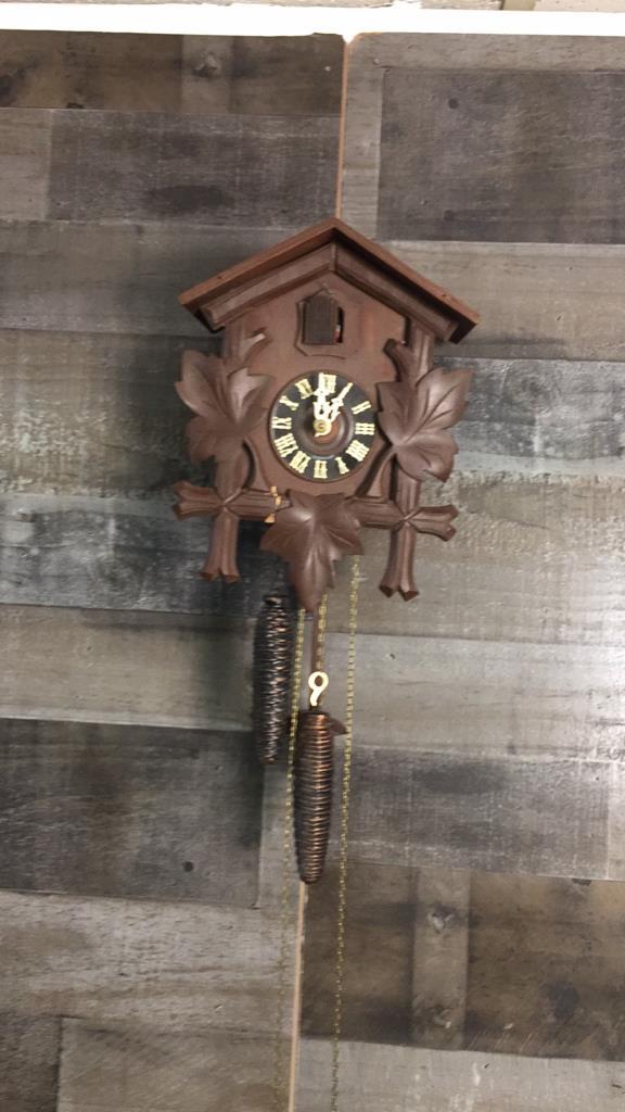 GERMAN 1-DAY BIRD & LEAVES CUCKOO CLOCK