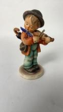 M.I. HUMMEL FIGURINE "LITTLE FIDDLER"