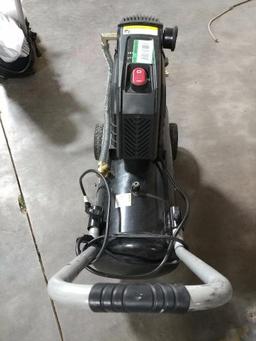 Husky Air Compressor 8 Gal, 135 PSI, 4.8 SCF @ 40 PSI and 3.7 SCFM @ 90 PSI