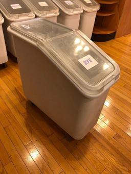 Rubbermaid Ingredient Storage Bins w/ Lids & Casters, 26 Gallon, Large Rolling Ingredient Bins