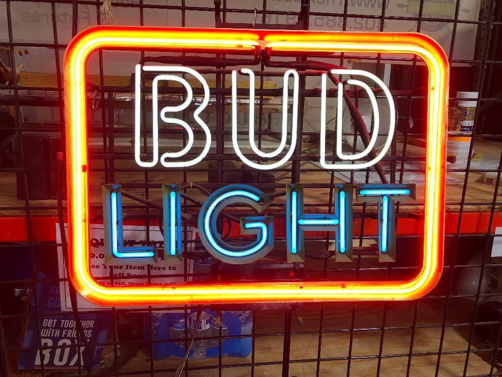 BUD LIGHT Neon Sign