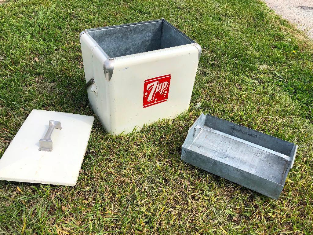 7-Up Soda Pop Picnic Cooler, Vintage