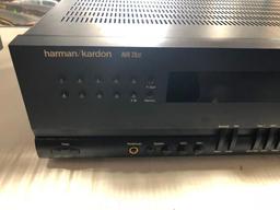 Harm;an/Kardon AVR 20II Receiver