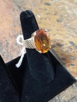 10k Gold Ring w/ Gemstone - 9.6 Grams