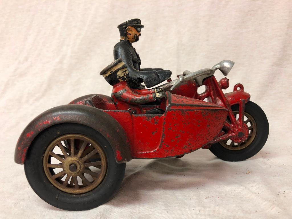 Hubley Cast Iron Motor with Side Car And Rider