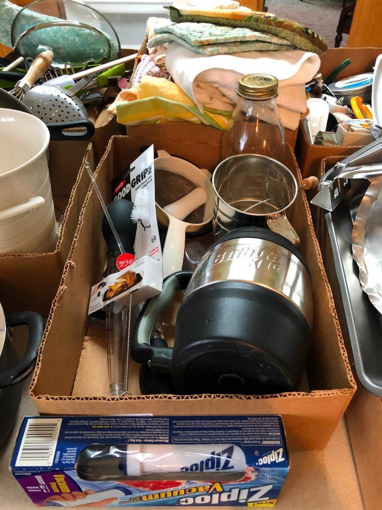 Large Lot of Kitchen Supplies