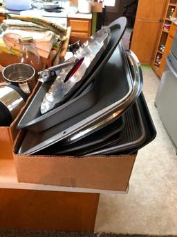 Large Lot of Kitchen Supplies