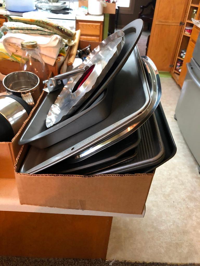 Large Lot of Kitchen Supplies