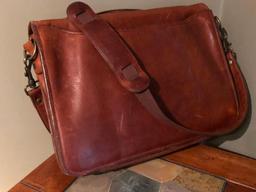 Duluth Trading Company Leather Messenger Bag