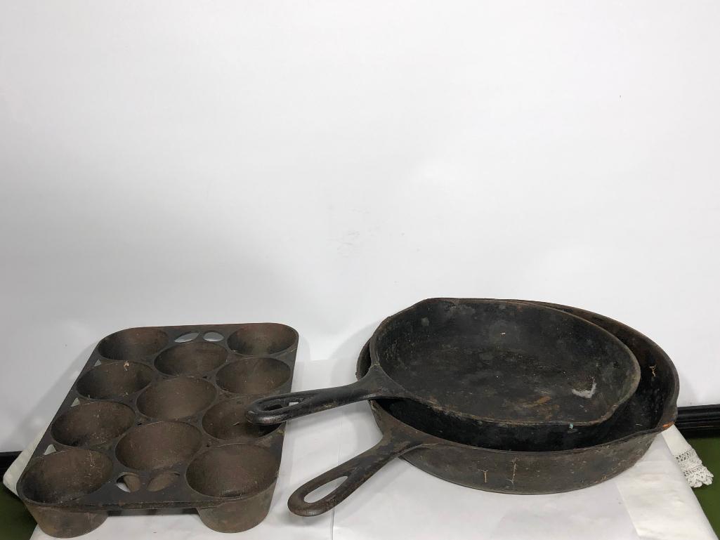 Lot of 3 Antique Cast Iron Cookware, Griswold & Wagner, Muffin Pan, Fry Pans