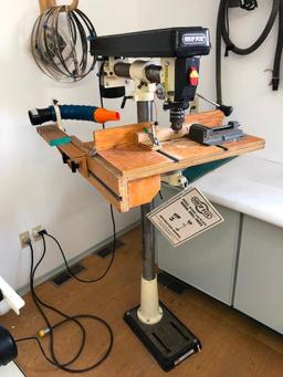 SHOP FOX, Radial Arm Drill Press, floor mounted (Model W1670).