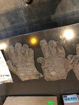 Lot of 4 Niroflex 2000 Metal Mesh Gloves - S, M, L, XL