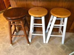 3 Barstools