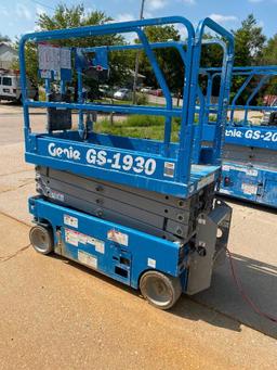 Genie Scissor Lift Model: GS-1930, Mfg. Jan. 2015, Hours: 142.6