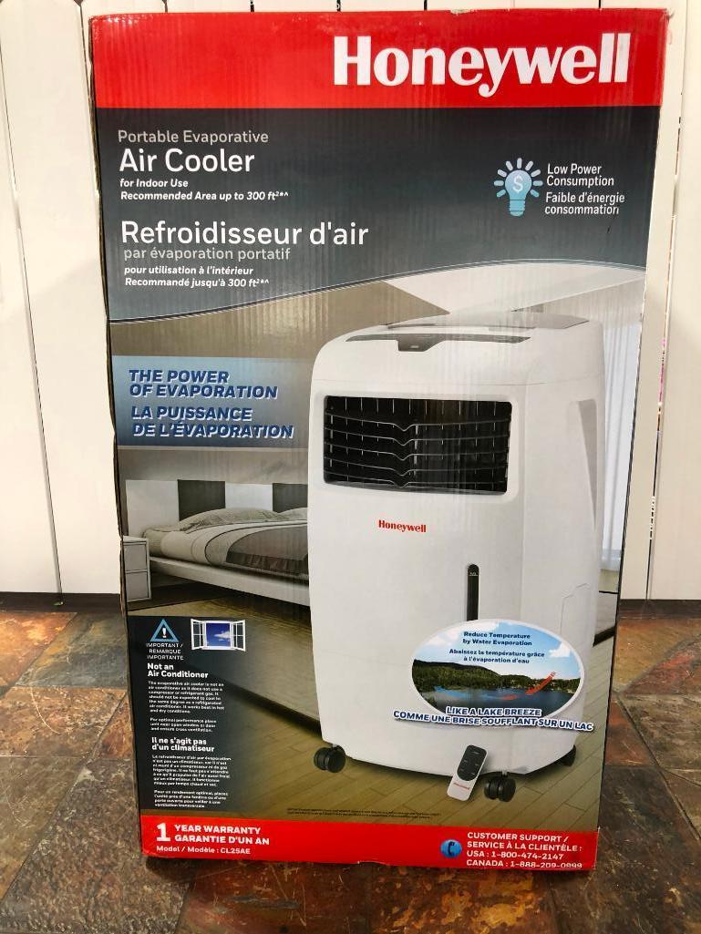 Honeywell Portable Evaporative Air Cooler (up to 300 ft.)