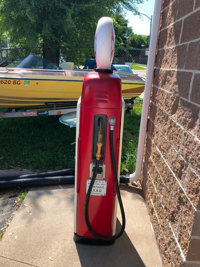 Wayne - Martin & Schwartz Model 80 Gas Pump w/ Contemporary Gas Globe, Complete, Exec. Restored