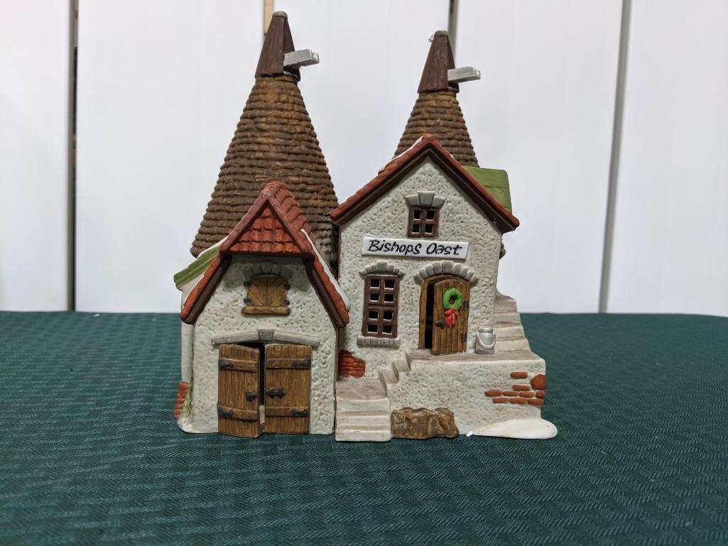 Dickens Village Series-Department 56 -Bishops Oast House (The Heritage Village Collection
