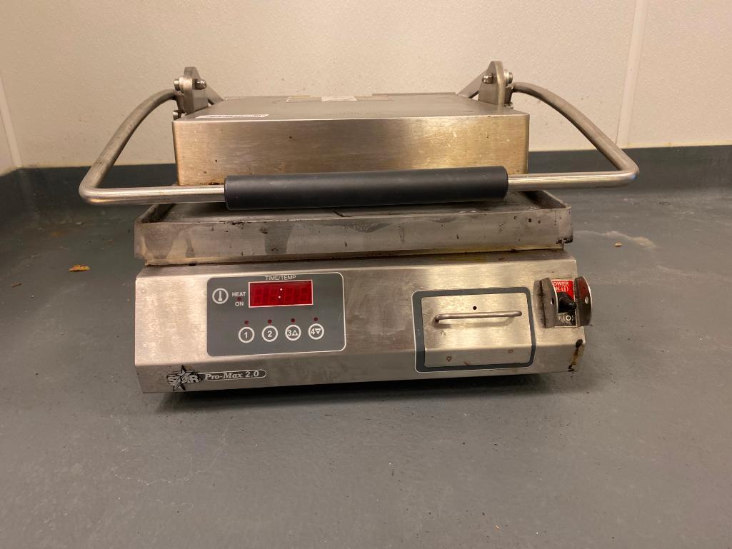 Star Mfg. Model: PST14E Commercial Panini Press w/ Alum. Smooth Plates