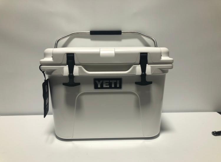YETI Roadie Cooler 20 White - New In Box, MSRP: $199.99