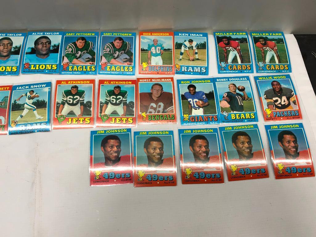 (150+) 1971 Topps Football LOT Stars/HOF's/ GREAT CONDITION