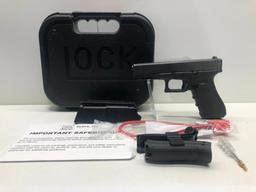 Glock G17 Gen 4 FXD 9mm w/ Factory Case & 3 Magazines SN: BBDL359