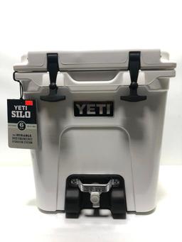 White Yeti 6 Gallon Silo MSRP$299.99