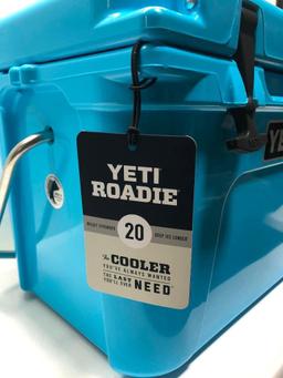 Yeti Roadie 20 Cooler Reef Blue MSRP $ 199.99