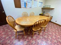 Dining Room Table, Oak w/ 6 Oak Chairs, 1 Large Center Leaf, 42in x 84in (w/ Leaf)