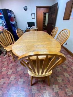 Dining Room Table, Oak w/ 6 Oak Chairs, 1 Large Center Leaf, 42in x 84in (w/ Leaf)