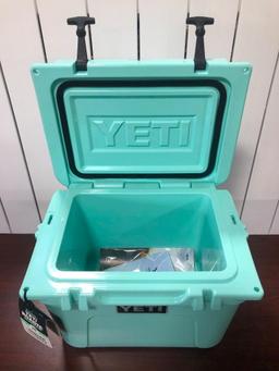 YETI Roadie 20 - Limited Edition Seafoam Green