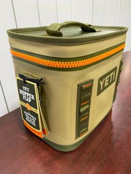 YETI Hopper Flip 8 - Field Tan/Blaze Orange