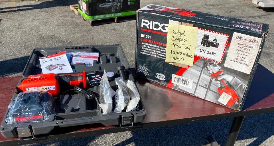 New in Box, Rigid RP241 Compact Press Tool, Includes 2 Batteries, Missing One 1-1/4in Jaw