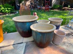 Lot 5 Planters - 3 Matching