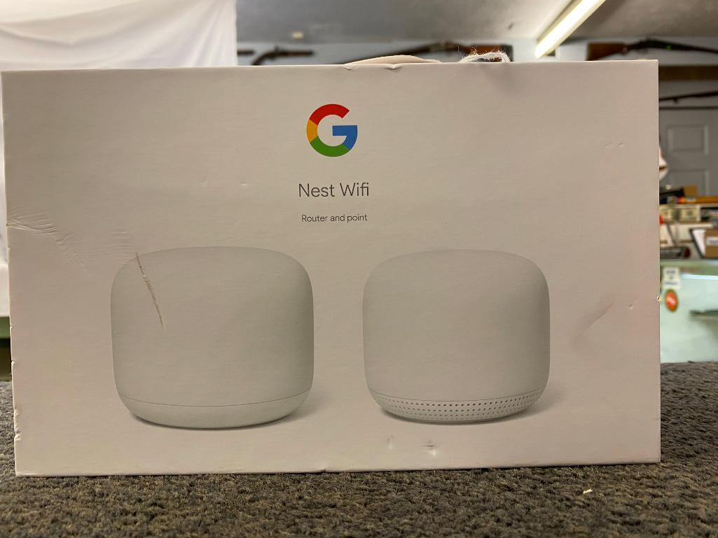 Google Nest Wifi Router and Point