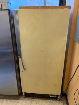 Sears Coldspot Upright Freezer, Working, 70.5in x 32in Wide x 25in Deep