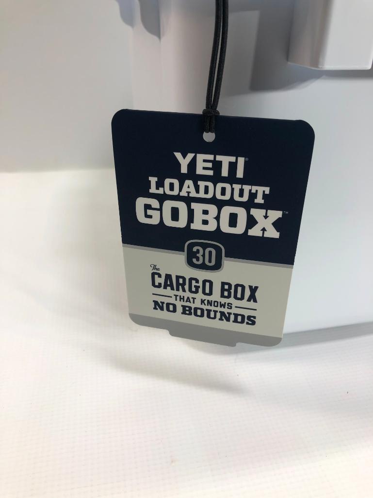 YETI: Loadout Gobox 30, White