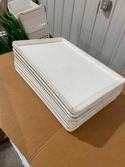 Lot of 10, WINCO 18in x 26in Full Size Plastic Sheet Trays, NSF Item # FFT-1826 #218, White