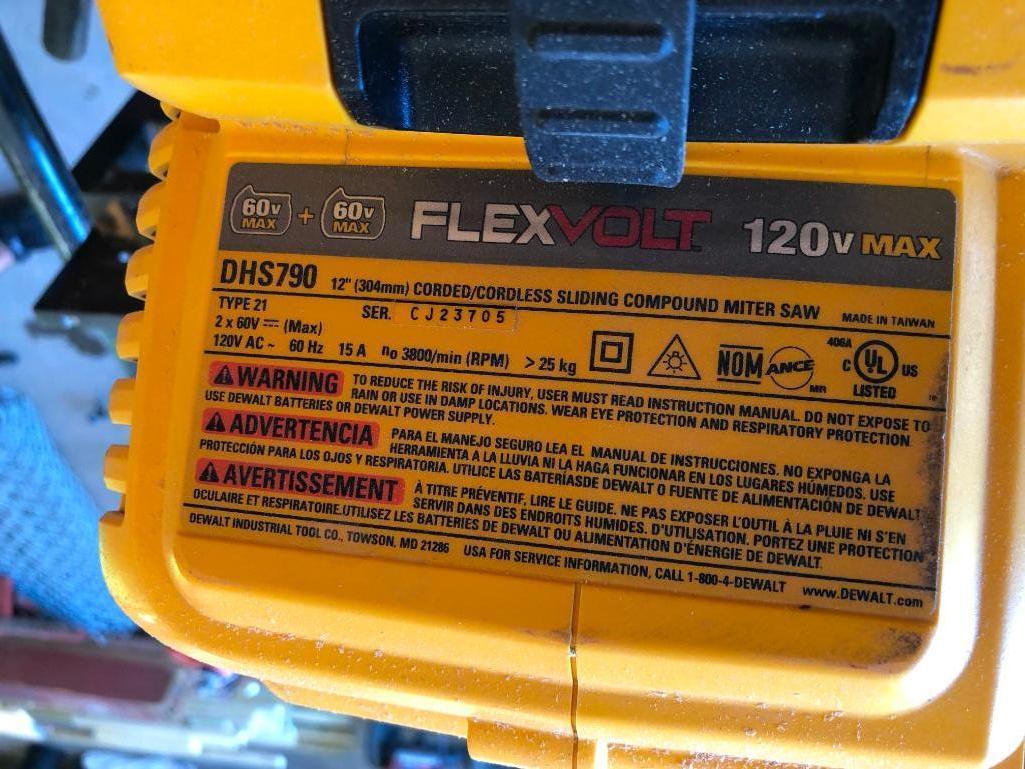 DeWalt Model: DHS790 Flex 120 Volt MAX 12in Double Bevel Cordless Sliding Compound Miter Saw on